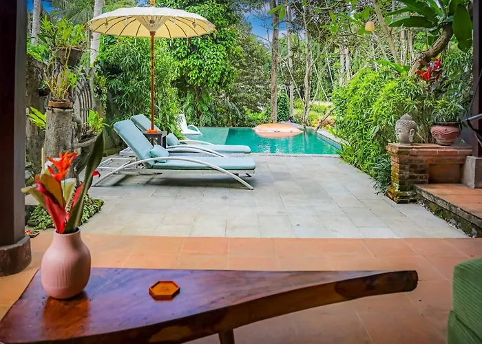 別荘 Ubud Villas ウブド