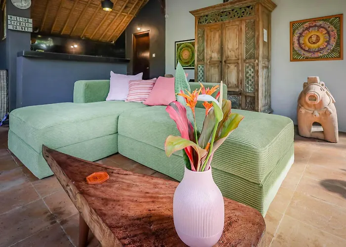 別荘 Ubud Villas *